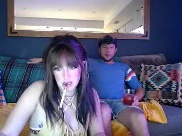 Freechat bobbyandsadie on Chaturbate