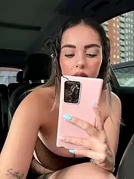 Freechat Alirawrz on StripChat