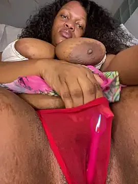 Freechat Boneca25 on StripChat