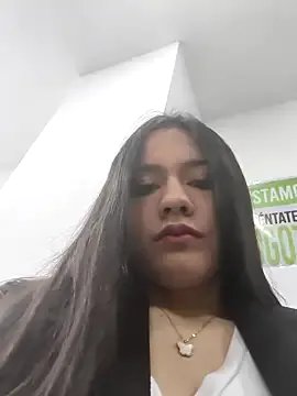 Freechat CHARLOTTE__05 on StripChat