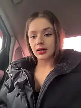 Freechat KittyQueeny on StripChat