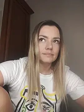 Freechat KrissSexi on StripChat