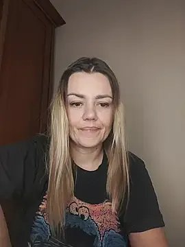 Freechat KrissSexi on StripChat