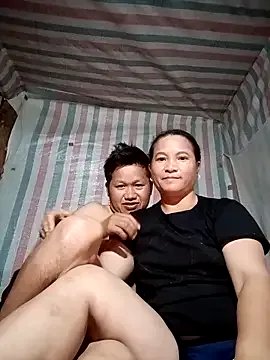 Freechat Love-Mama33 on StripChat