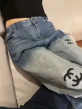 Freechat Meii-meyy on StripChat