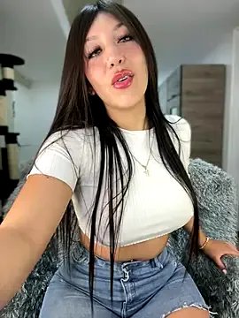 Freechat MiaJones21 on StripChat