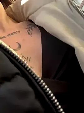 Freechat Porn_cornn on StripChat