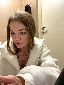Freechat Porn_cornn on StripChat